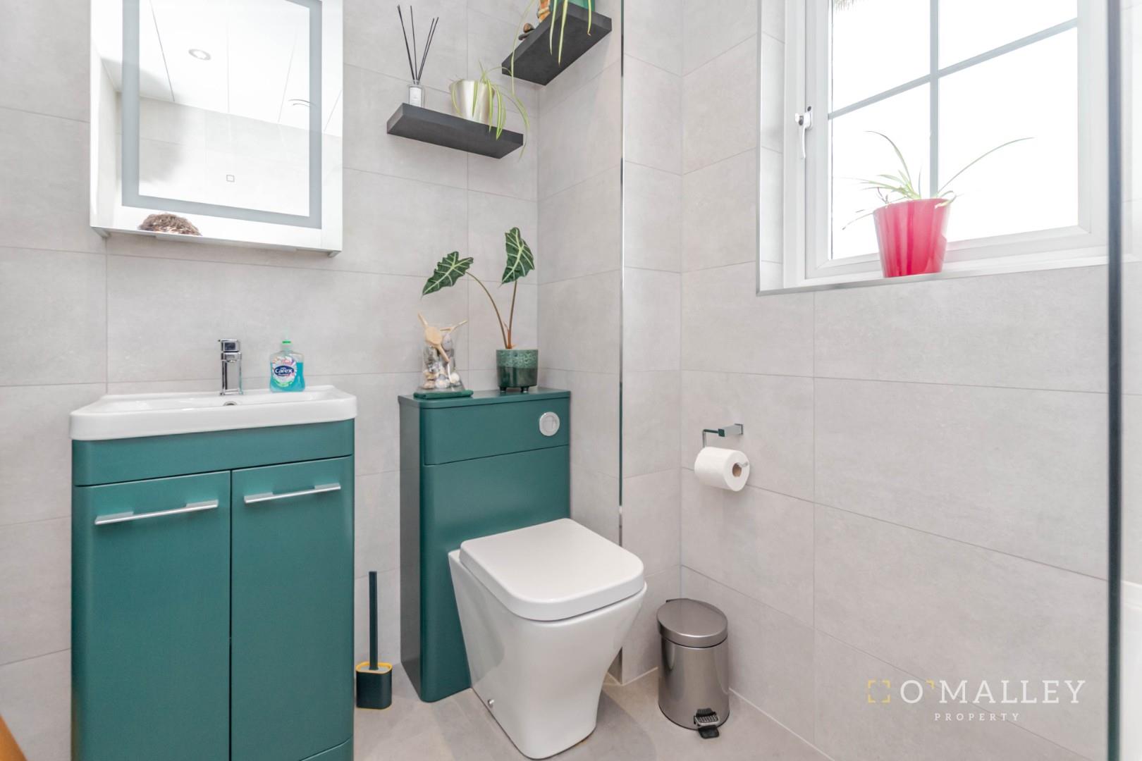 82Sparow_Bathroom_02.jpg